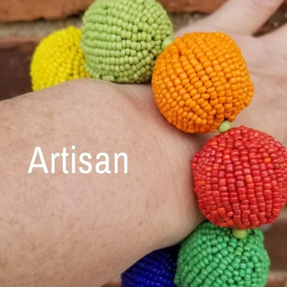 Artisan Big hand beaded bracelet - Picture 1 of 4